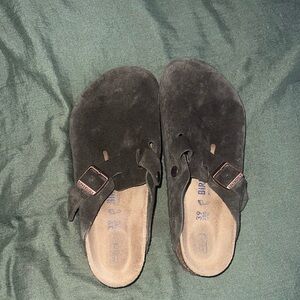 suede birkenstock clogs size 39
